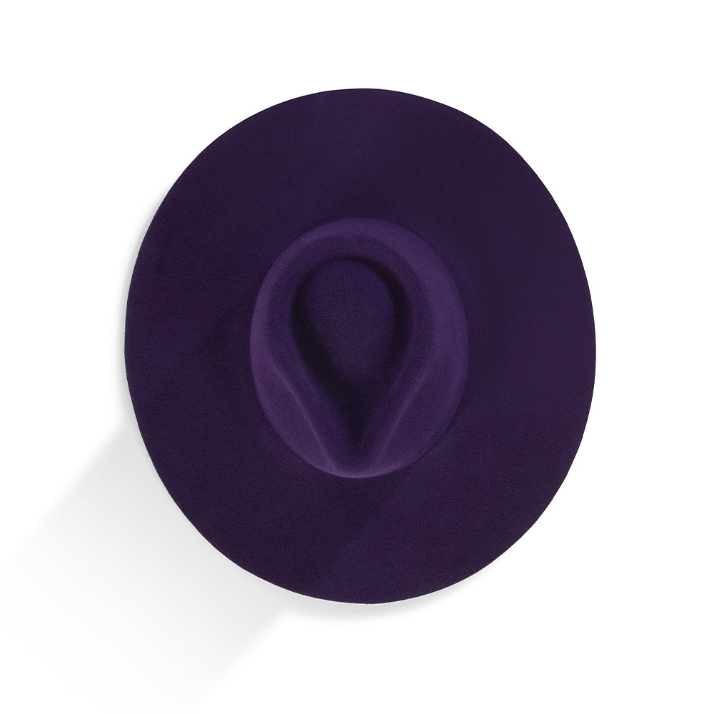 The Society Poppin Purple. Purple wool hat. Purple wool fedora hat. Fedora hat. Unique hat. Timeless hat. Hat store in Amsterdam. Hoed Amsterdam. Hoedenwinkel in Amsterdam. Fedora Hats. Fedora Hoed. Fedora hoeden.